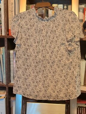 Ruffled Sleeve Floral Blouse - Black & Cream